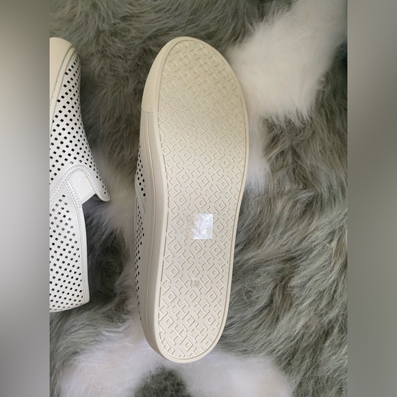 Tory Burch white perforated slides with gold emblem - Picture 3 of 4